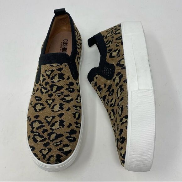 CUSHIONAIRE RORY Memory Foam Slip-On Platform - Picture 4 of 9